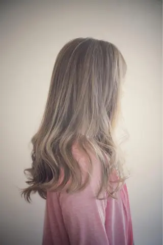 カラー 💇‍♀️ KENのヘアスタイル