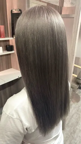 カラー 森木 遥香のヘアスタイル