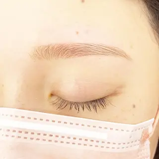カラー アイブロウ elblink risaのマツエク・マツパデザイン