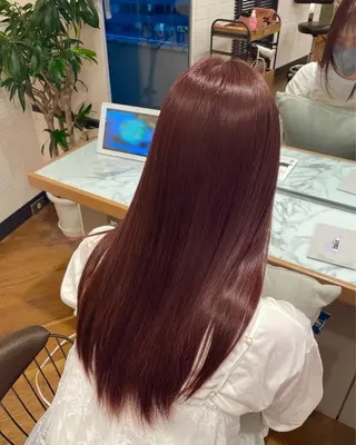 ロング カラー 山本 睦のヘアスタイル