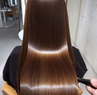 ロング パーマ 韓国×艶ハイトーンが かわいい✨️リオ🍒のヘアスタイル
