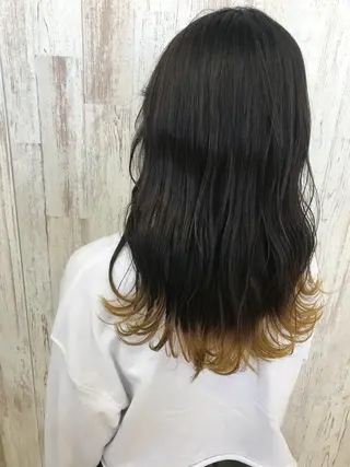 セミロング カラー Oopsレイヤー 加藤澄都のヘアスタイル