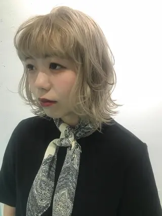 カラー 💓パーマ，💗 レイヤーカットのヘアスタイル