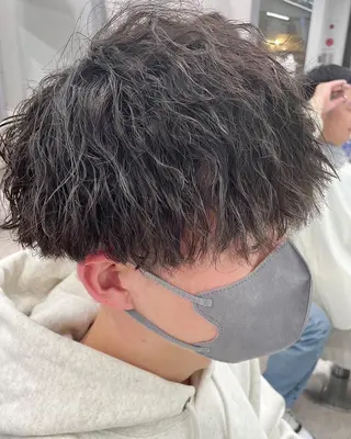 メンズ 京都河原町 メンズパーマ助川龍哉のヘアスタイル