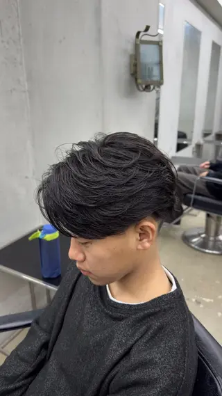 パーマ メンズ 田中 辰弥のヘアスタイル