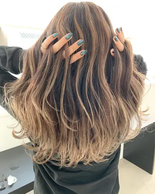 カラー LINOET名古屋 ブリーチ/ハイトーンのヘアスタイル