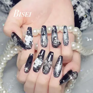 ネイル 🦋 Queenieのネイルデザイン