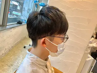 ミディアム うしだ かおるのヘアスタイル