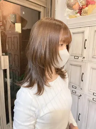 セミロング カラー 髪質改善で 憧れの潤艶美髪にのヘアスタイル