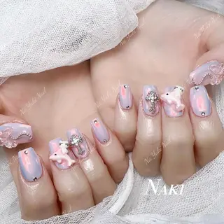 ネイル 🦋 Queenieのネイルデザイン