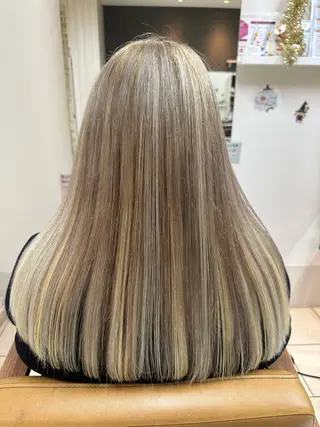 セミロング 反橋 聖のヘアスタイル