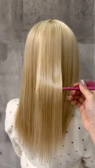 EARTH平塚 🎀白石 りおん🤍のヘアスタイル