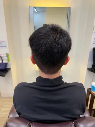 メンズ 呉屋 俊介のヘアスタイル