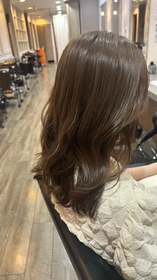 カラー MIYUU心優/ ナチュラルヘアのヘアスタイル