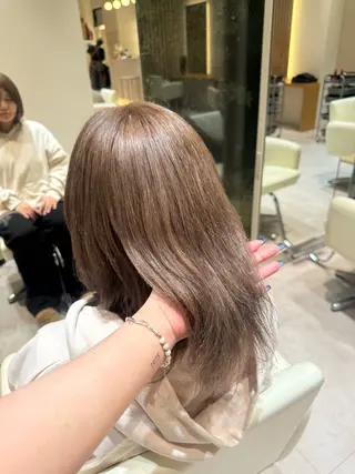 カラー yana /ブリーチモデルのヘアスタイル