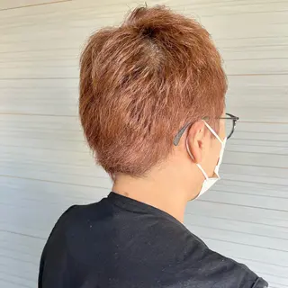 ショート カラー 玉木 愛美のヘアスタイル
