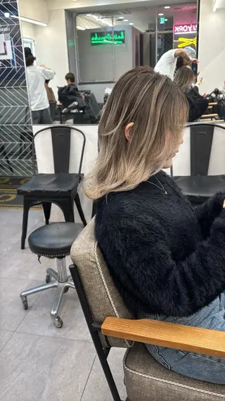 ミディアム カラー モデル募集 🟡SUMIKAのヘアスタイル