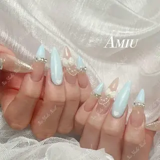 ネイル 🦋 Queenieのネイルデザイン