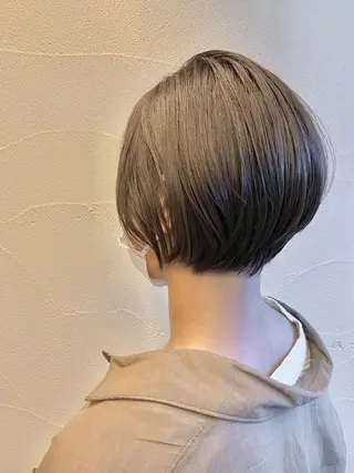 ショート カラー ハイトーン×似合わせ 🌱中川慎之介のヘアスタイル