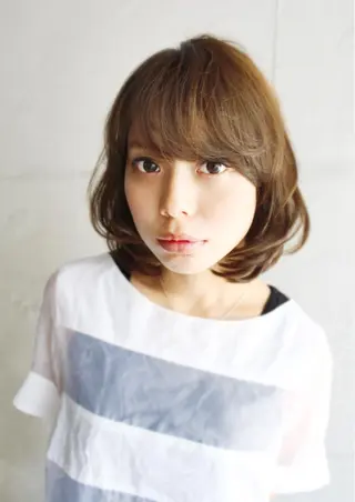 ミディアム 桑名 淳のヘアスタイル