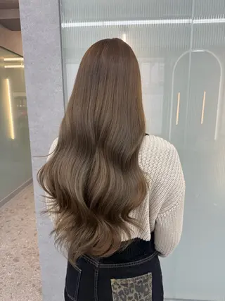 カラー 豊嶋 未来のヘアスタイル