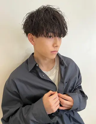 パーマ メンズ ナチュラル大人っぽい スタイル　MAORIのヘアスタイル
