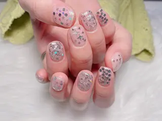 ミディアム ネイル MiKi Nai池袋 長さだし得意のネイルデザイン