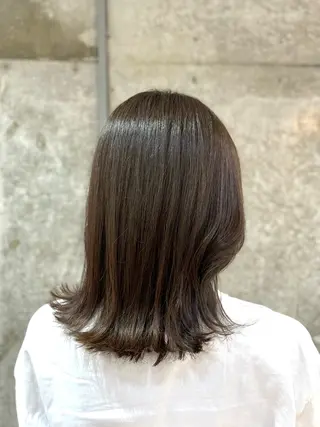 ミディアム 黒田 愛梨のヘアスタイル