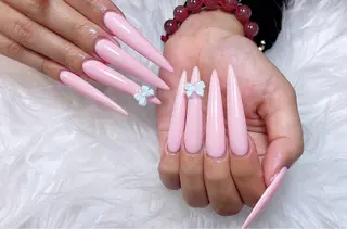 ネイル B·U Nail大宮 長さだし専門店のネイルデザイン