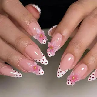 ネイル Luna Nail.Novaのネイルデザイン