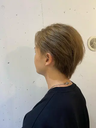 カラー . SHIZUKAのヘアスタイル