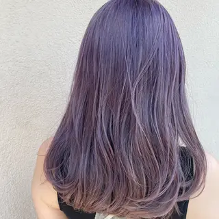 セミロング 鈴木 綾乃のヘアスタイル