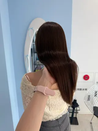 ロング 🩵HIYORI /栄/レイヤーカットのヘアスタイル