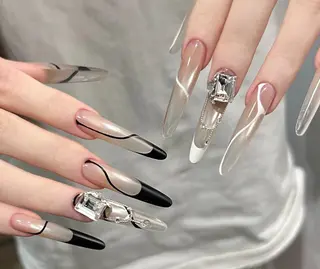 ネイル エリ🫧 nail池袋東口のネイルデザイン