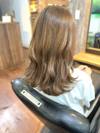 セミロング カラー Luzir⭐︎ GEN⭐︎のヘアスタイル