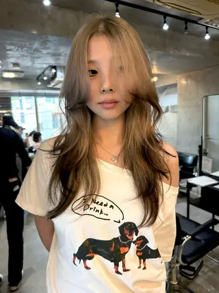 ロング レイヤーカット\ウル フ　chinatsuのヘアスタイル