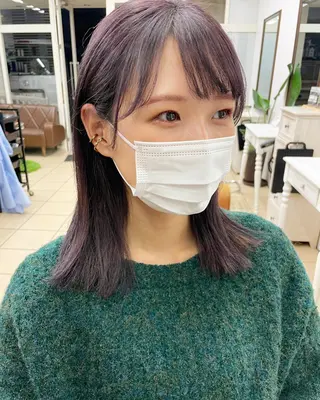 ミディアム カラー 森安 華楠のヘアスタイル
