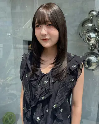 ミディアム カラー 都築 未来のヘアスタイル