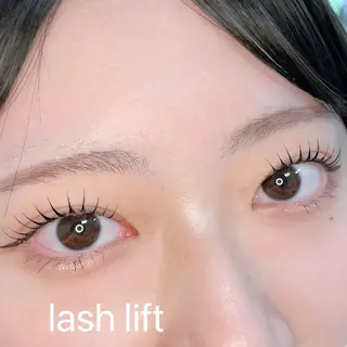 マツエク・マツパ 束感まつ毛/LED OLIVIA加藤のマツエク・マツパデザイン