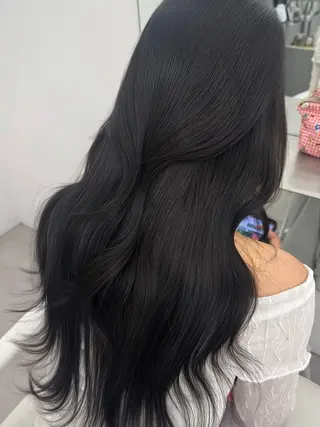 セミロング カラー 透明感カラー🩶 ×小顔カット難波のヘアスタイル