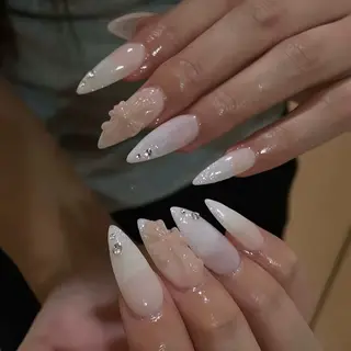 ネイル Luna Gladeのネイルデザイン
