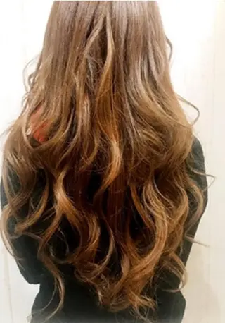 セミロング カラー パーマ ヘアアレンジ 大阪レミーエクステ チビ編み込みのヘアスタイル