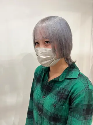 カラー white.梅田 デザインカラー🦄のヘアスタイル