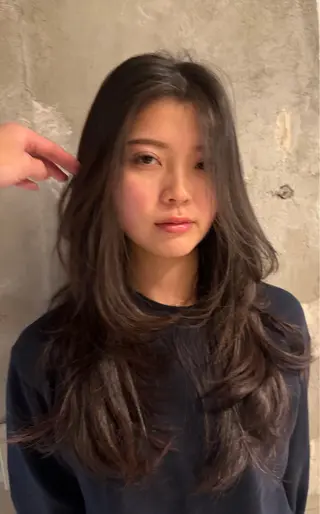ロング 河本 伶のヘアスタイル