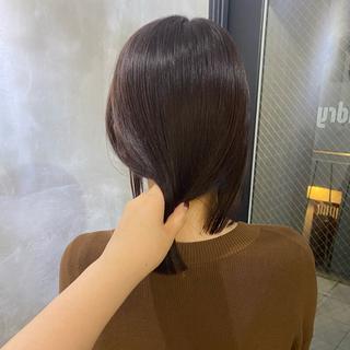 ミディアム カラー オリーブ/グレージュ Hibiki🌿💡のヘアスタイル