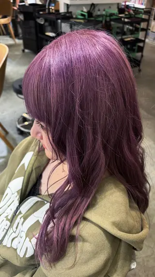 セミロング アワタケ リンのヘアスタイル