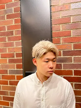 ミディアム カラー パーマ メンズ 中原 滉太のヘアスタイル