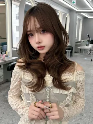 ロング カラー 友田 那都のヘアスタイル