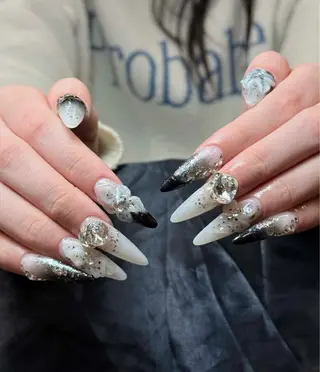 ネイル Iconic Nailのネイルデザイン