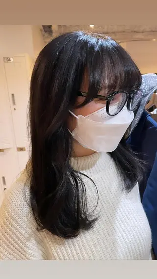 セミロング カラー ヘアアレンジ REONA🪽✨薬院 レイヤーカット🫧のヘアスタイル